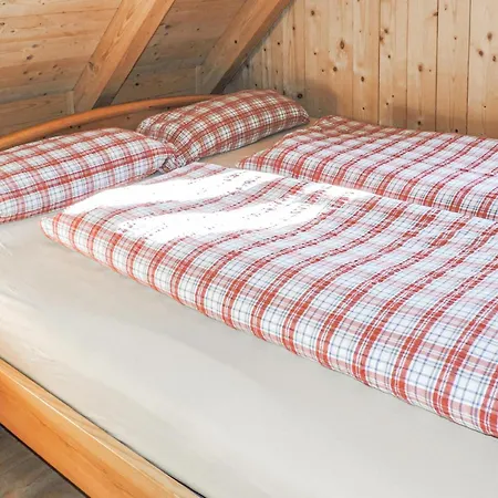 Mit Pool Und Sauna *