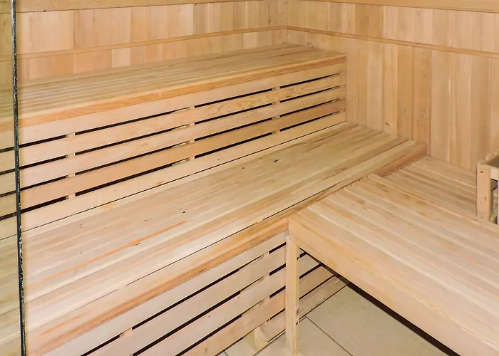 بيت للعطل Mit Pool Und Sauna