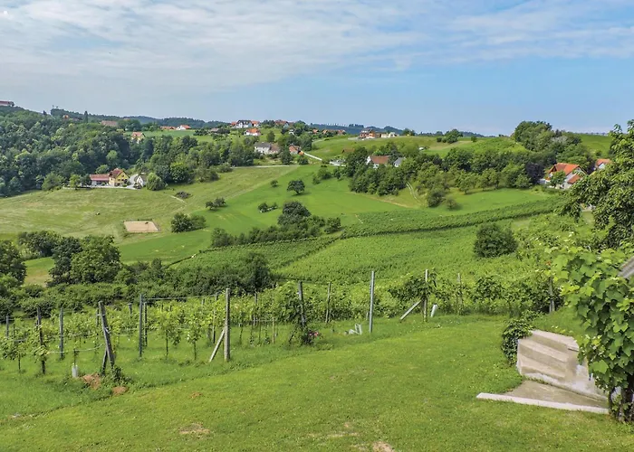 Mit Pool Und Sauna بيت للعطل