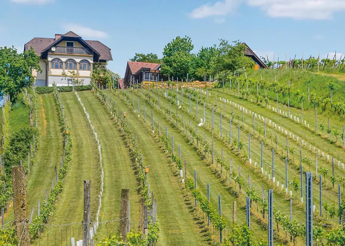 Mit Pool Und Sauna بيت للعطل