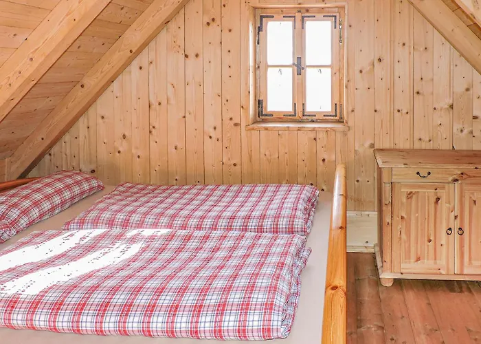 Mit Pool Und Sauna بيت للعطل