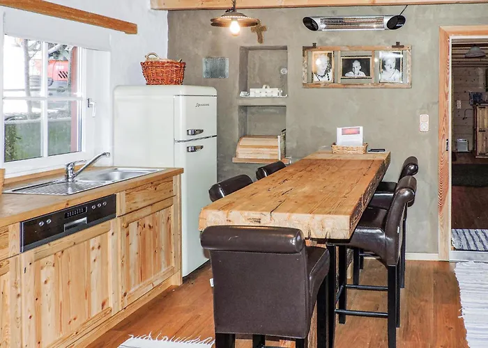 بيت للعطل Mit Pool Und Sauna