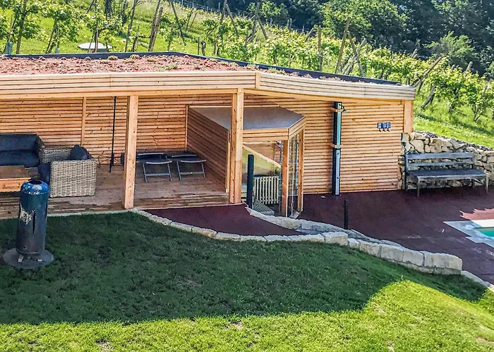 Mit Pool Und Sauna بيت للعطل