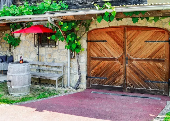 Mit Pool Und Sauna بيت للعطل *